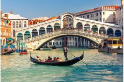 1724310783_250_VEN_Grand Canal Tour (Starter, Classic and Complete_2.jpg